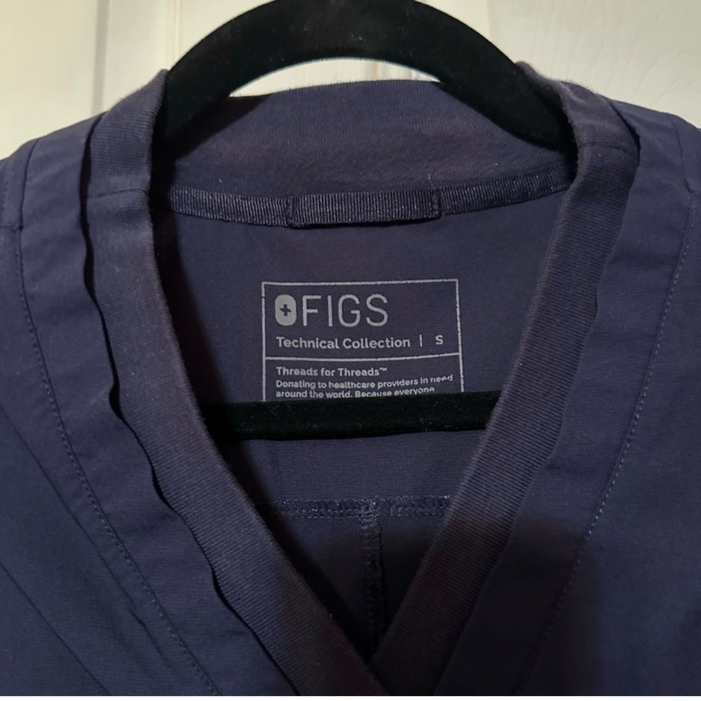 FIGS Oran Slim Scrub Top Navy S FIONx Freex Discontinued Double Collar - Picture 3 of 5